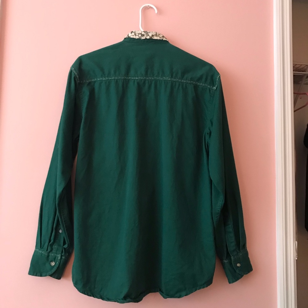 Customized Golden Roots button up shirt - Picture 5 of 5